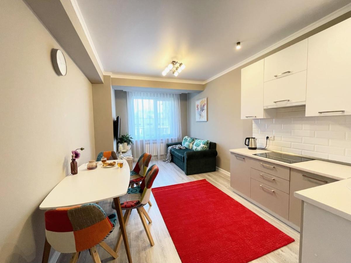 Прекрасная Квартира В Г. Алматы Almaty Eksteriør bilde